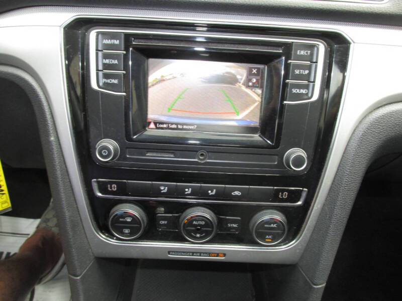 2016 Volkswagen Passat 1.8T S