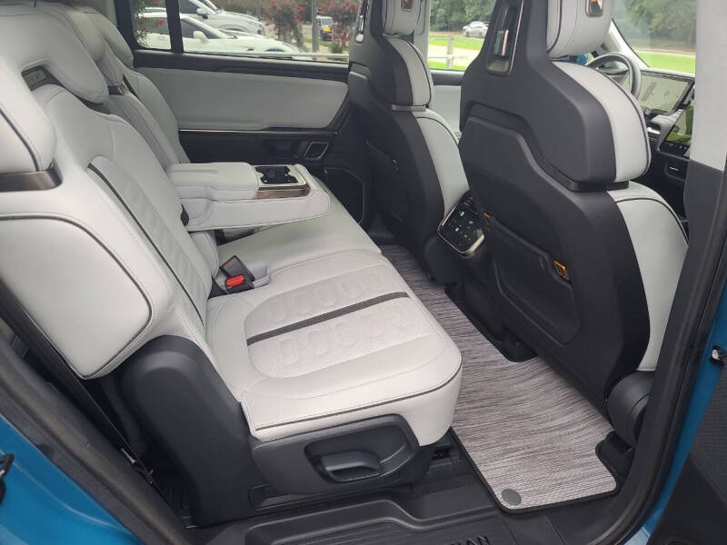 2023 Rivian R1S Launch Edition