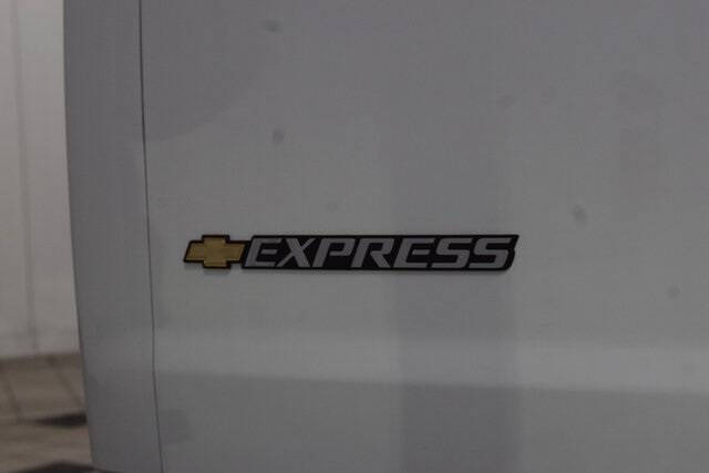 2025 Chevrolet Express 2500