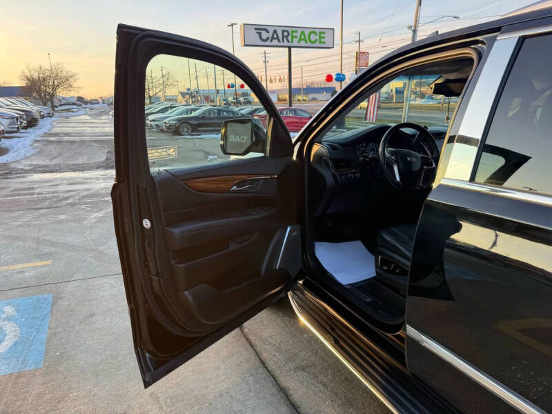 2016 Cadillac Escalade Luxury Collection