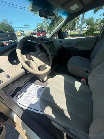 2014 Toyota Sienna L 7-Passenger