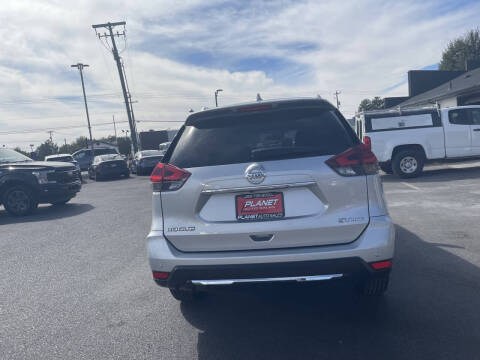 2020 Nissan Rogue SV