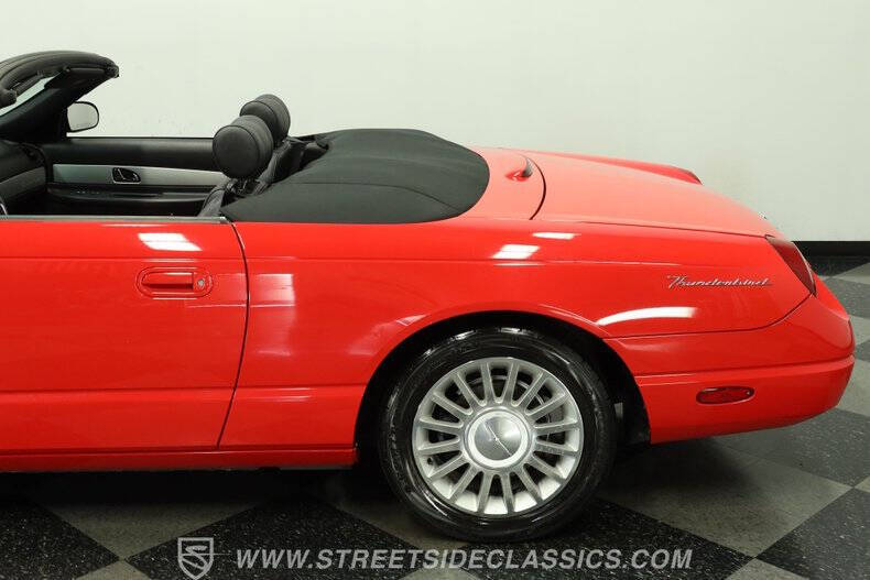 2005 Ford Thunderbird Deluxe