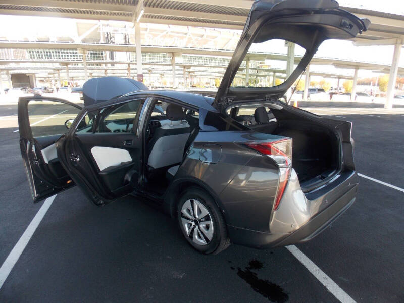 2018 Toyota Prius Three