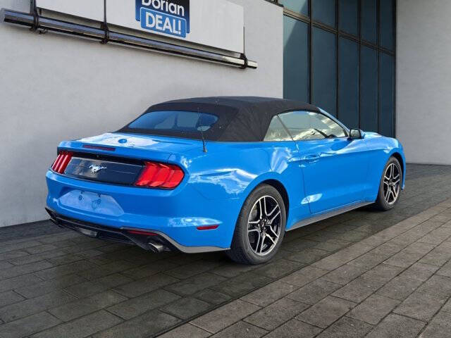 2022 Ford Mustang EcoBoost