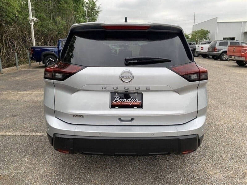 2025 Nissan Rogue S