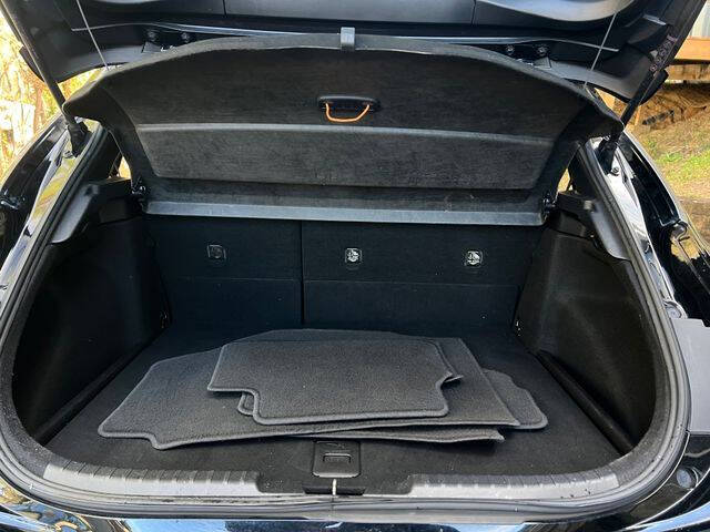 2022 Toyota Corolla Hatchback SE