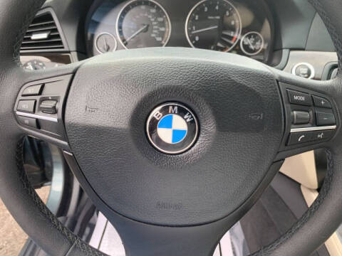 2012 BMW 5 Series 528i