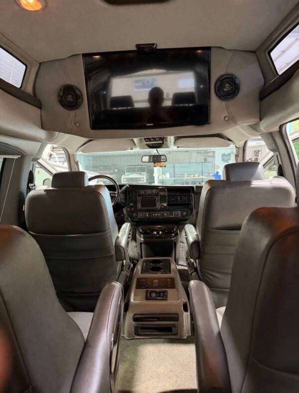 2018 GMC Savana 3500
