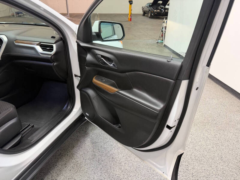2018 GMC Acadia SLE-2