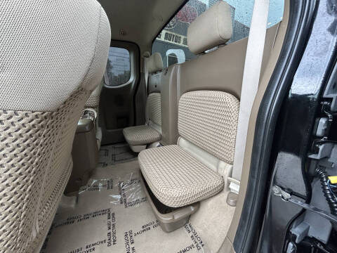 2007 Nissan Frontier LE
