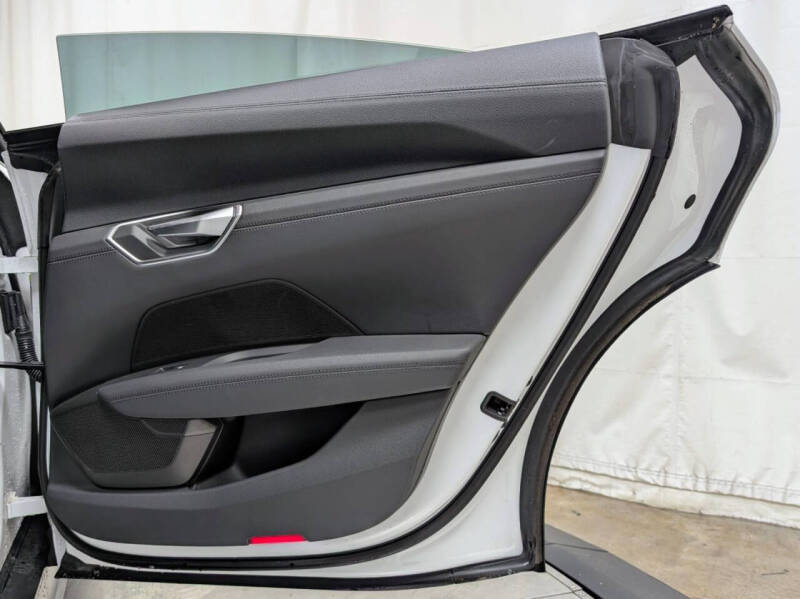 2022 Audi e-tron GT quattro Premium Plus