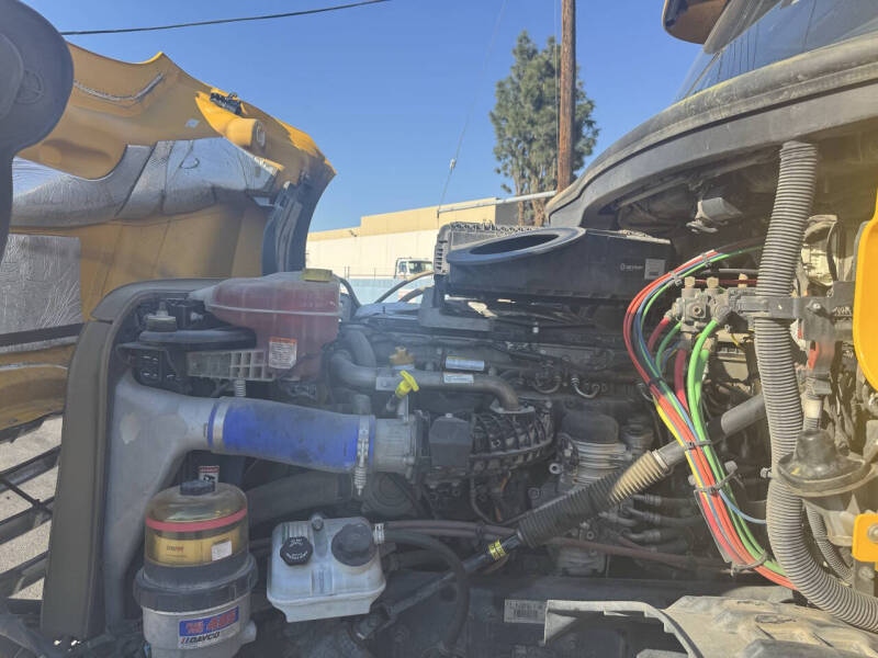 2020 Freightliner Cascadia