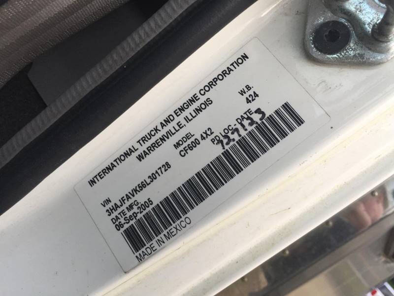 2006 International CF600