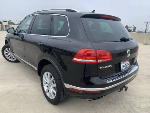 2016 Volkswagen Touareg VR6 Sport