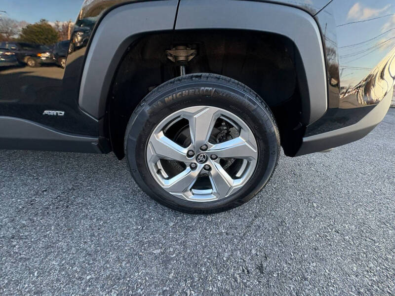 2021 Toyota RAV4 Hybrid XLE Premium