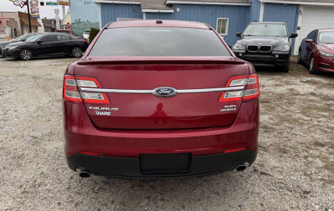 2015 Ford Taurus SEL