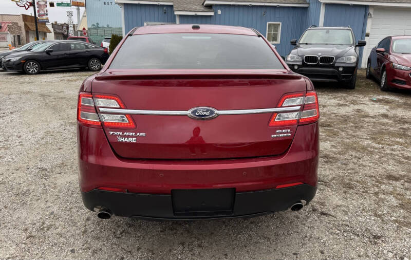 2015 Ford Taurus SEL