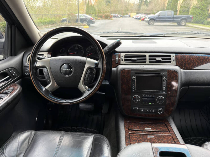 2009 GMC Yukon XL Denali