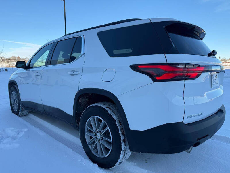 2022 Chevrolet Traverse LT Cloth