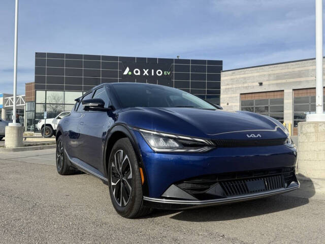 2023 Kia EV6 Wind's photo