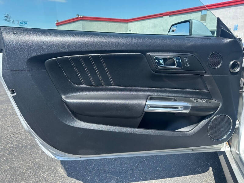 2016 Ford Mustang EcoBoost Premium