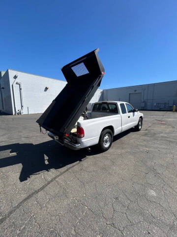 2004 Dodge Dakota