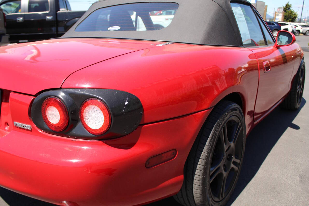 2004 Mazda MX-5 Miata for sale at Pacific Coast Auto Center in Burlington, WA