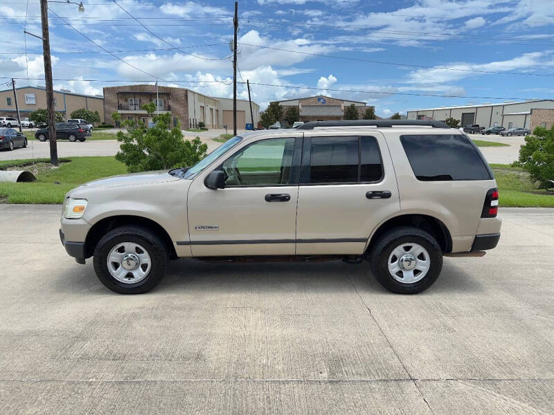 2006 Ford Explorer XLS