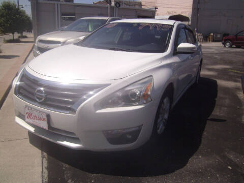 2013 Nissan Altima for sale at MITRISIN MOTORS INC in Oskaloosa IA