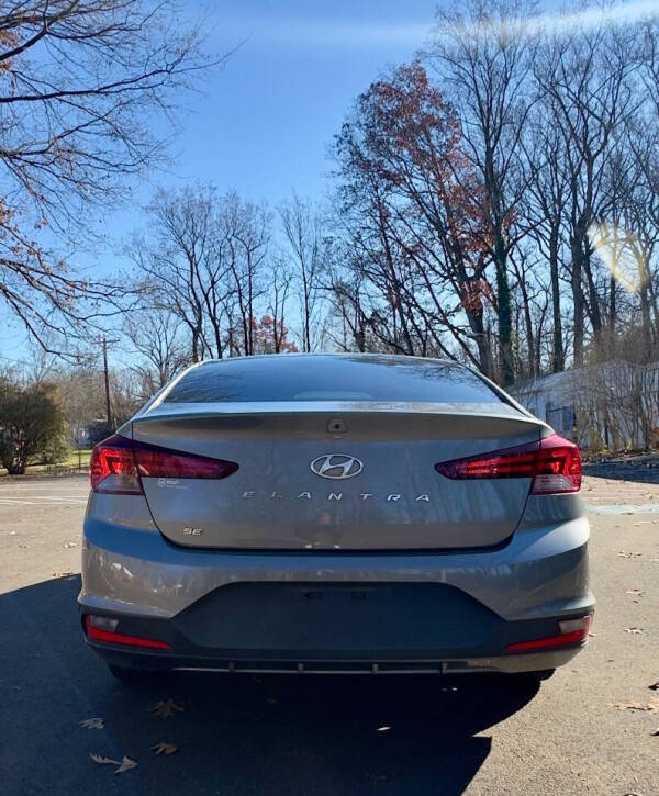 2019 Hyundai Elantra SE
