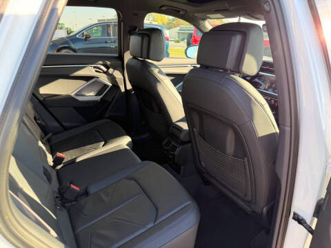 2023 Audi Q3 quattro S line Premium 45 TFSI