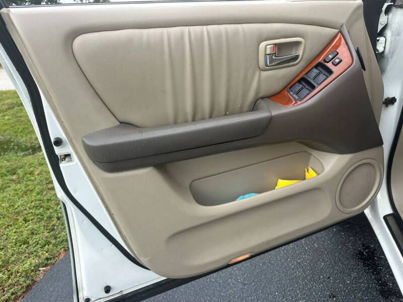 2003 Lexus RX 300