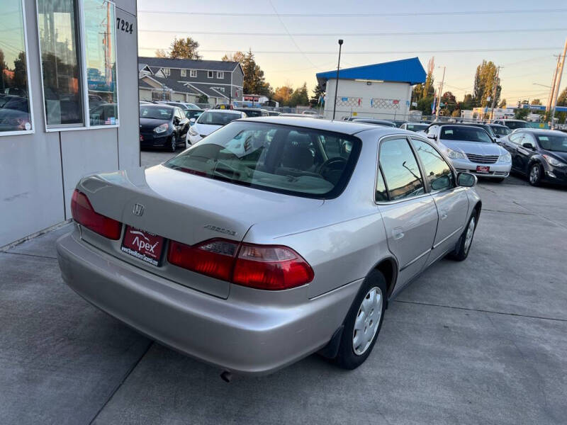 1998 Honda Accord LX photo 7