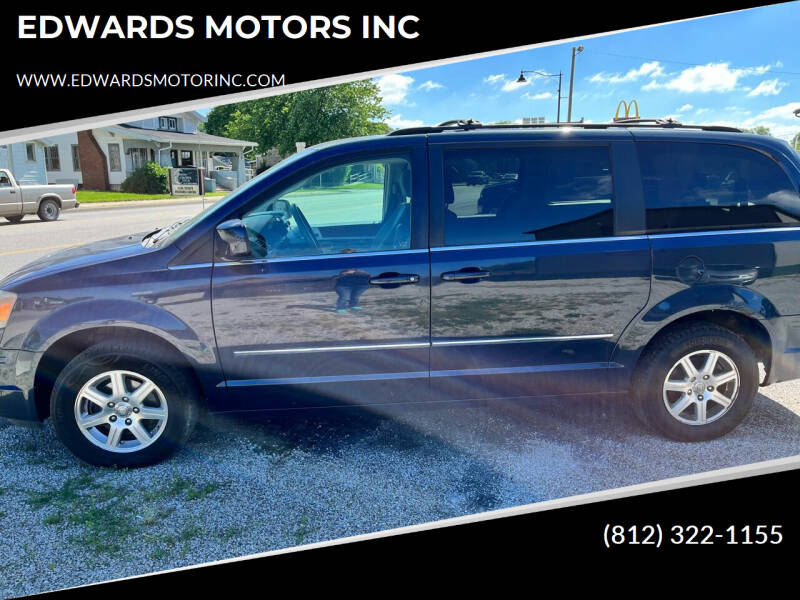 2009 Chrysler Town and Country for sale at EDWARDS MOTORS INC in Spencer IN