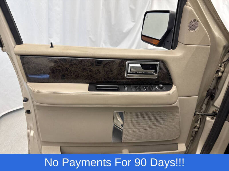 2017 Lincoln Navigator Select