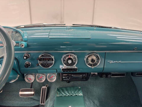 1955 Ford Deluxe