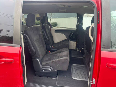 2014 Dodge Grand Caravan SXT 30th Anniversary