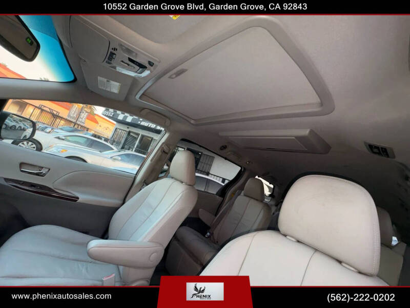 2011 Toyota Sienna Limited 7-Passenger