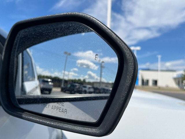 2023 Ford Explorer 32