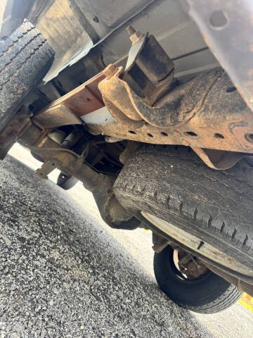 2004 Ford E-Series
