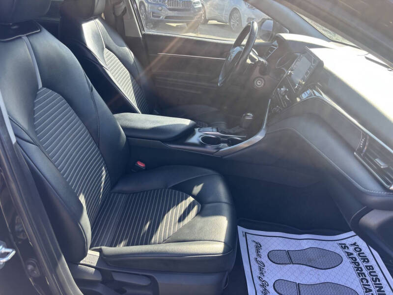 2022 Toyota Camry SE