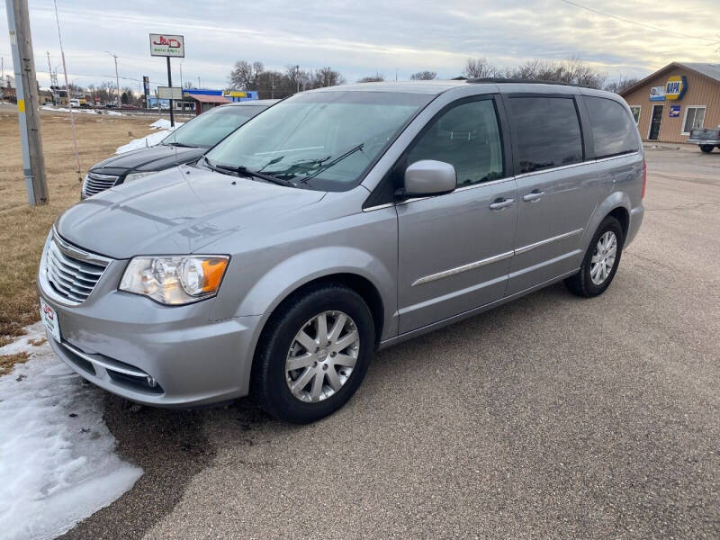 2015 Chrysler Town and Country for sale at J & D Auto Sales in Cairo NE