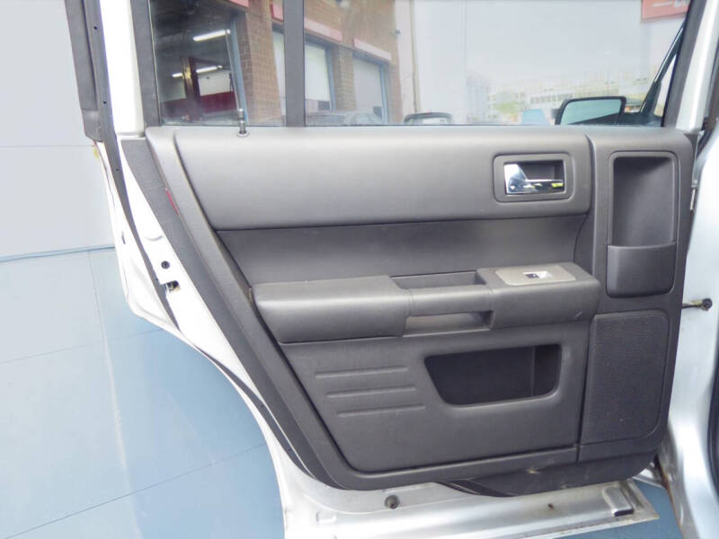 2010 Ford Flex SE