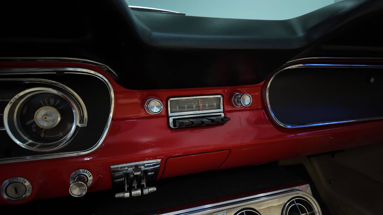 1965 Ford Mustang 48