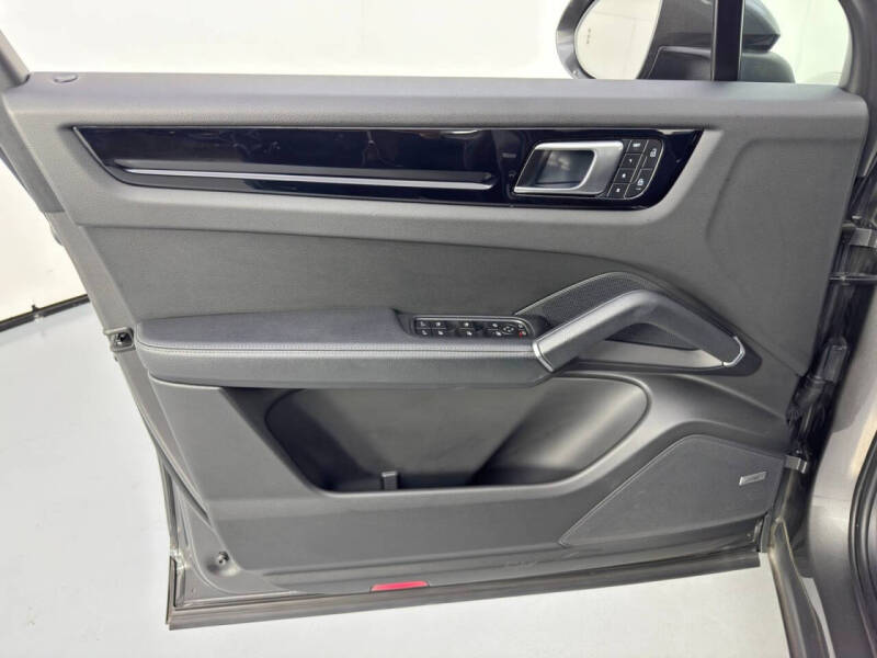 2023 Porsche Cayenne