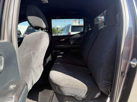 2017 Toyota Tacoma TRD Sport