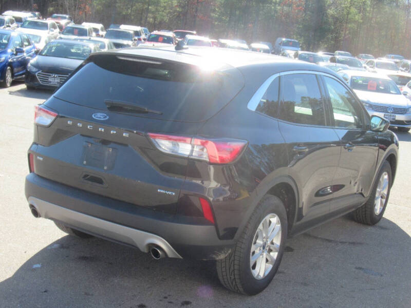 2021 Ford Escape SE