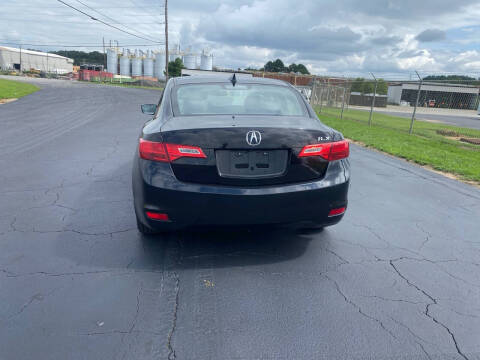 2013 Acura ILX 2.0L w/Premium