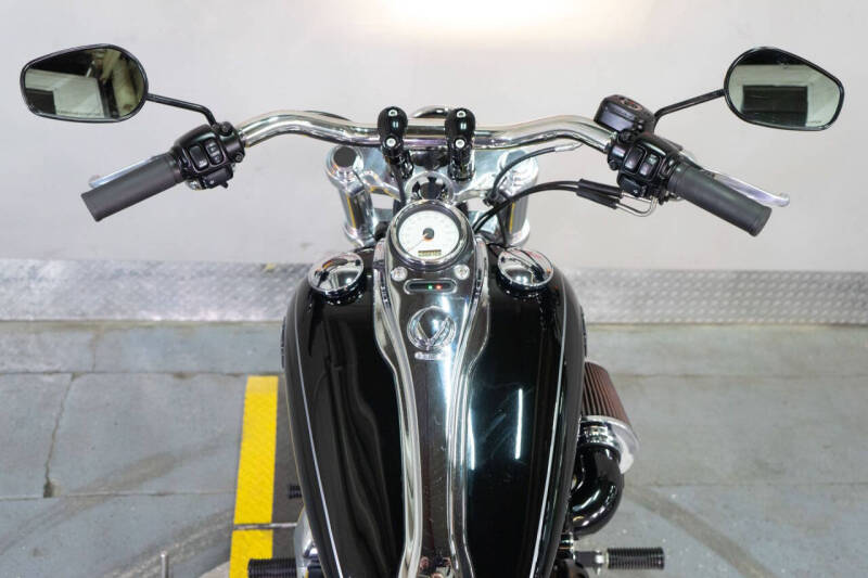 2010 Harley-Davidson Wide Glide